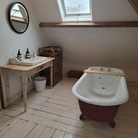 3-bedroom Bohemian * Bristol
