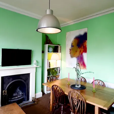 3-bedroom Bohemian Apartman Bristol