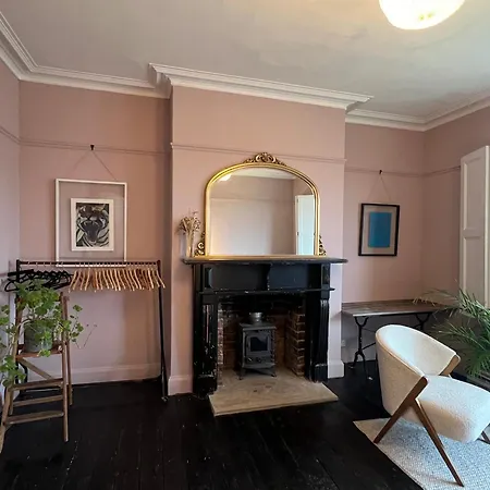 3-bedroom Bohemian Bristol